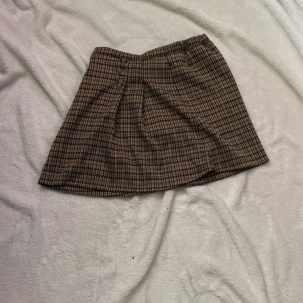 Plaid skirt!